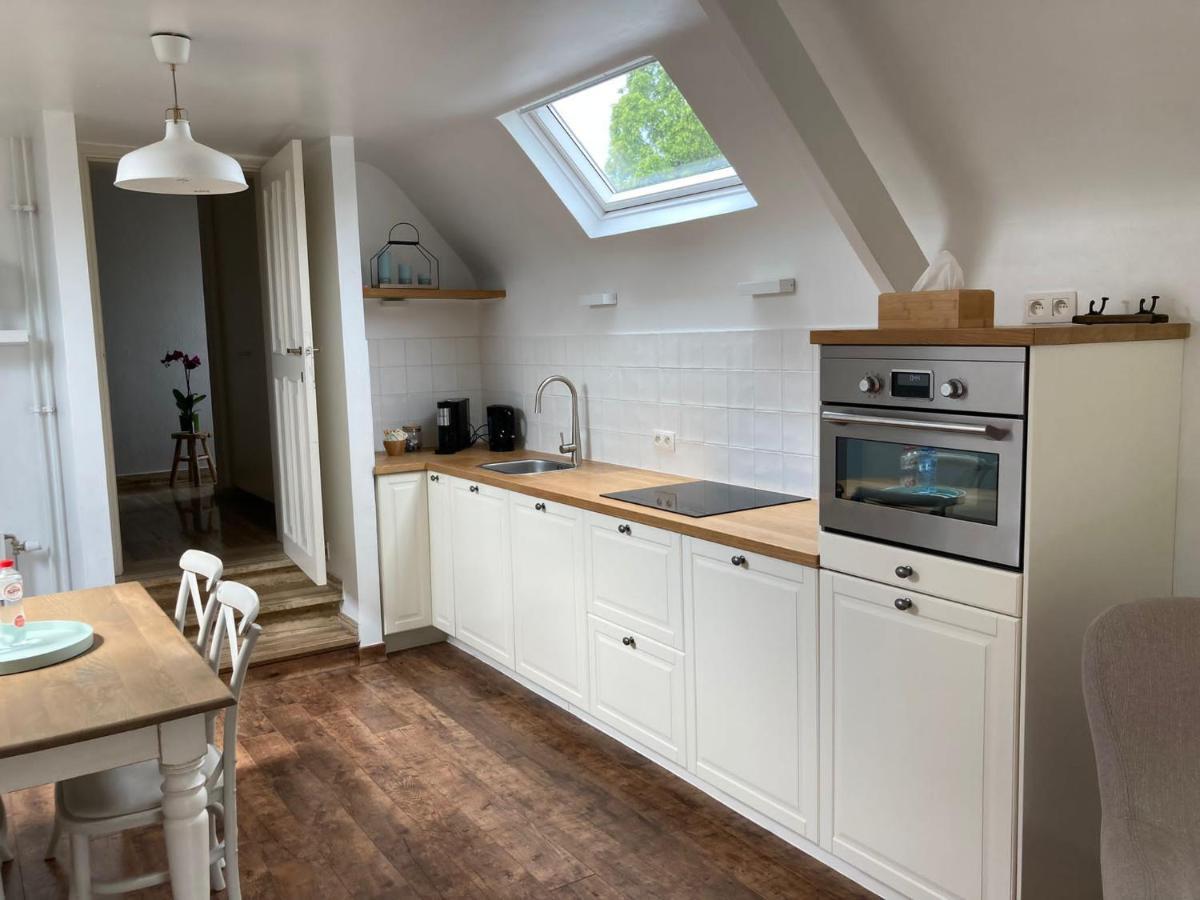 Rustig Appartement In Het Groen Met Terras Kontich Ngoại thất bức ảnh